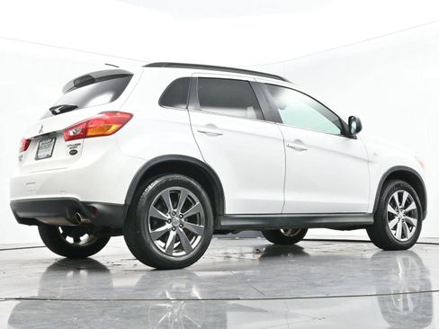 Used 2013 Mitsubishi Outlander Sport LE image 47