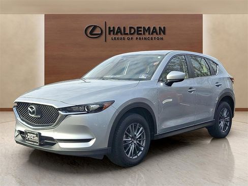 Used 2017 MAZDA CX-5 Sport image 3