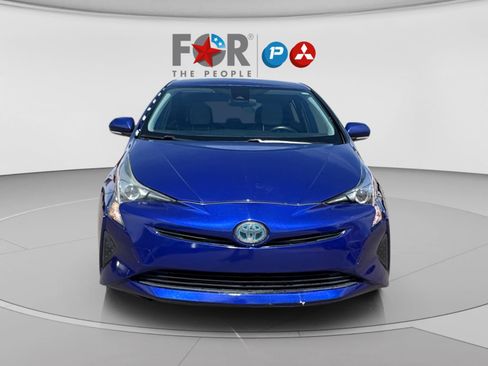Used 2017 Toyota Prius Two w/ Carpet Mat Package FWD image 8