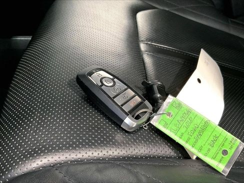 Used 2020 Ford Expedition Max Platinum RWD image 19
