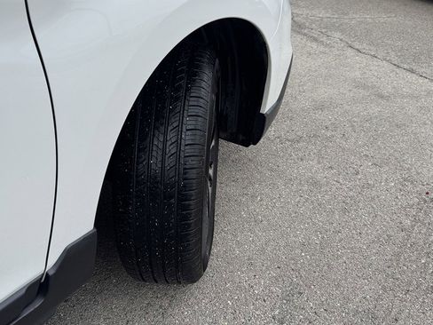 Used 2017 Subaru Outback 3.6R Limited image 12