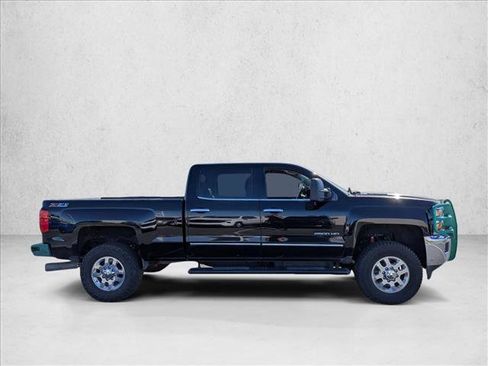 Used 2015 Chevrolet Silverado 2500 LT w/ Z71 Package, Off-Road image 4