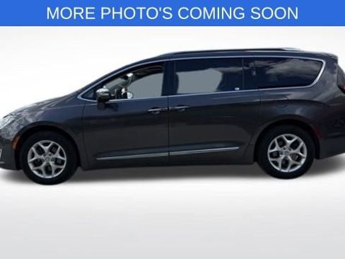 Used 2019 Chrysler Pacifica Limited FWD image 7