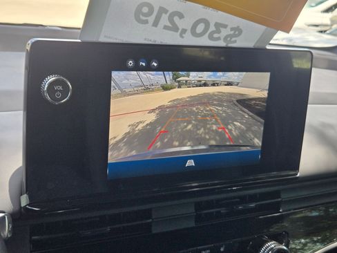 Used 2025 Honda Prologue Touring image 16