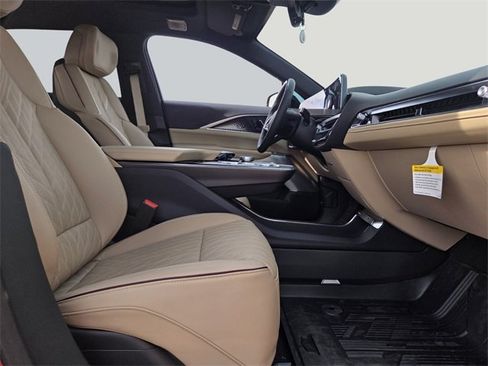 New 2026 Cadillac Lyriq V w/ Exterior Carbon Fiber Package image 14