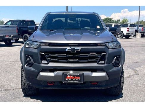 Used 2023 Chevrolet Colorado Trail Boss w/ Technology Package AWD/4WD image 3
