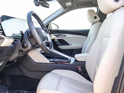 Used 2025 Audi Q5 Premium w/ Convenience Package image 22