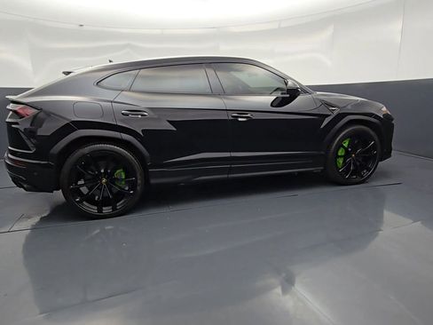 Used 2022 Lamborghini Urus AWD/4WD image 64