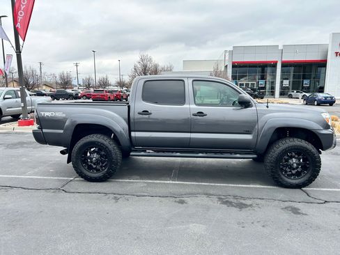 Used 2013 Toyota Tacoma 4x4 Double Cab w/ TRD Off-Road Pkg image 6