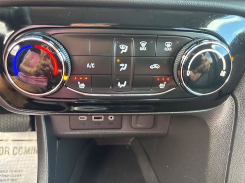 Used 2023 Buick Encore GX Preferred w/ Cold Weather Comfort Package image 25