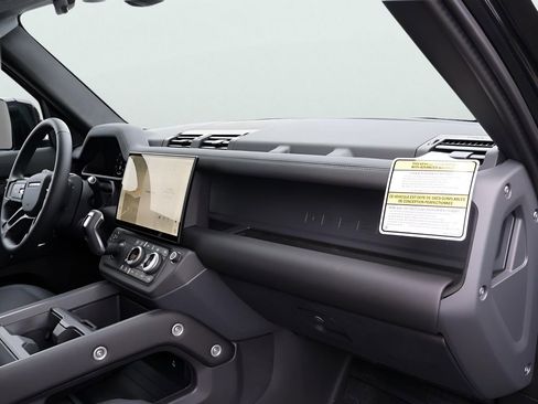 New 2026 Land Rover Defender 110 S image 10