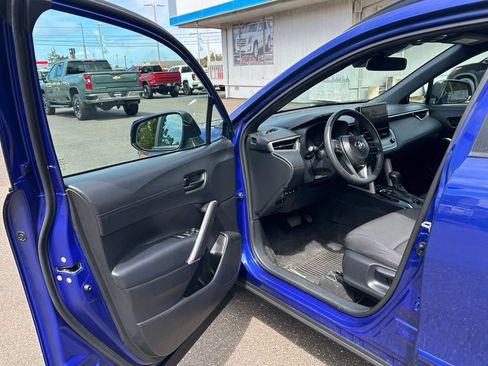 Used 2024 Toyota Corolla Cross AWD Hybrid image 12