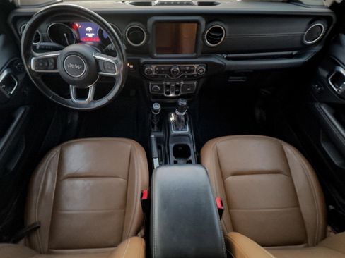 Used 2022 Jeep Wrangler Unlimited Sahara w/ Cold Weather Group image 12