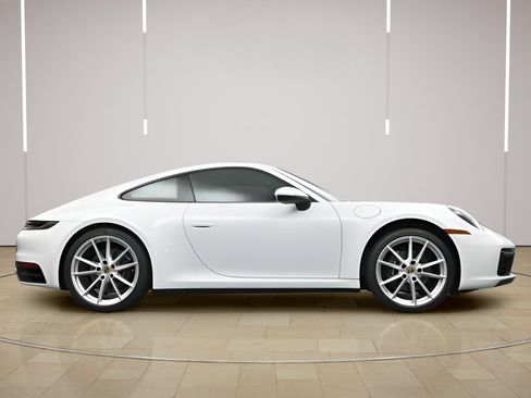 Certified 2024 Porsche 911 Carrera RWD image 32