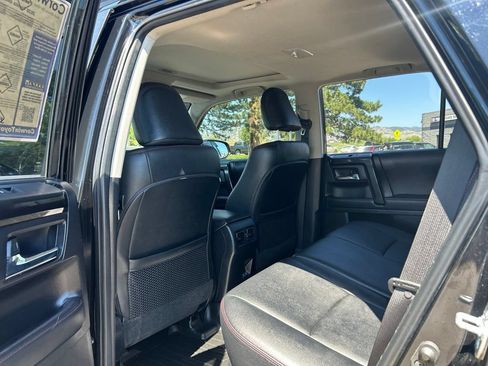 Used 2020 Toyota 4Runner Venture w/ Moonroof Package AWD/4WD image 19