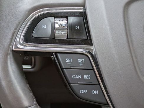 Certified 2022 Lincoln Nautilus Reserve w/ Class II Trailer Tow Package FWD image 25