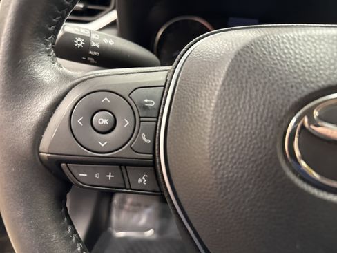 Used 2022 Toyota RAV4 XLE w/ XLE Grade Weather Package image 31