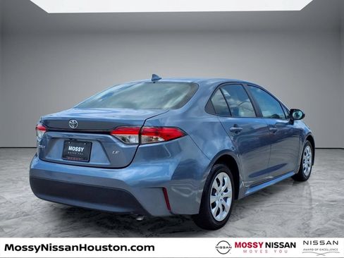 Used 2024 Toyota Corolla LE FWD image 7
