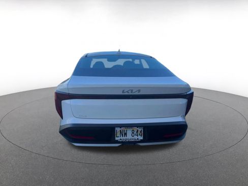 Used 2025 Kia K4 FWD image 12