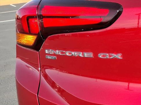 Used 2022 Buick Encore GX Preferred w/ Sport Touring Package image 12