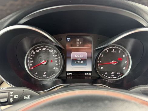 Used 2017 Mercedes-Benz GLC 300 w/ Premium 2 Package image 31