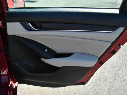 Used 2021 Honda Accord Hybrid image 38