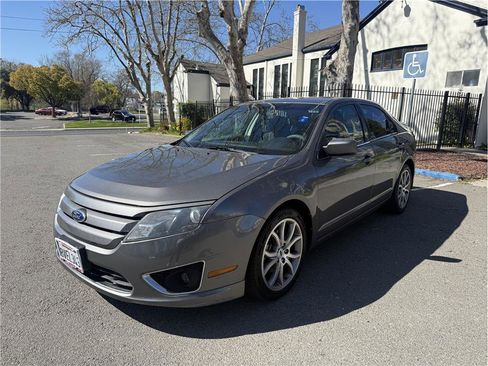 Used 2012 Ford Fusion SE image 1