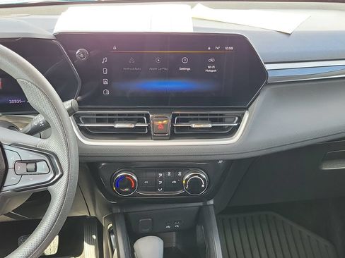 Used 2025 Chevrolet TrailBlazer LT w/ Driver Confidence Package FWD image 28
