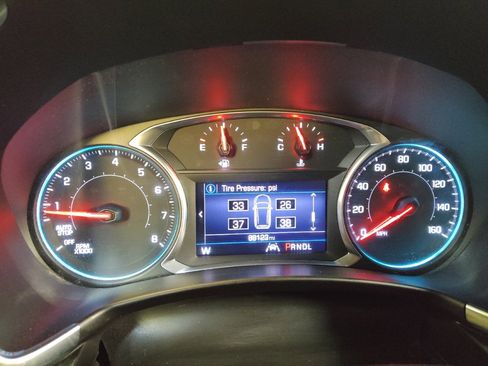 Used 2020 Chevrolet Equinox LT image 23