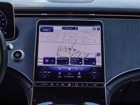 Used 2023 Mercedes-Benz EQE 500 4MATIC SUV image 13