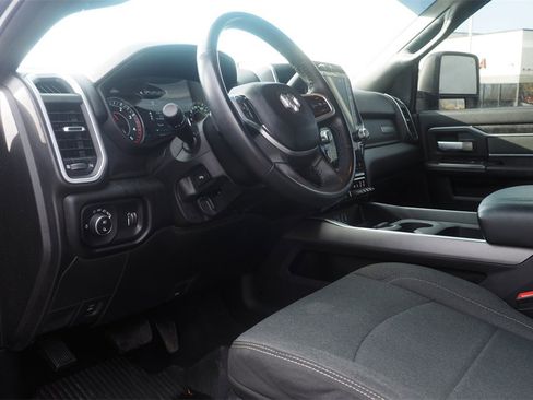 Used 2024 RAM 3500 Big Horn w/ Night Edition image 13