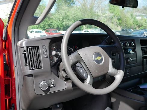 New 2026 Chevrolet Express 2500 RWD image 10
