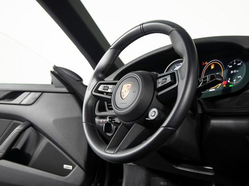 Certified 2022 Porsche 911 GT3 image 40