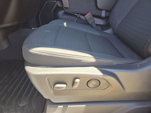 Used 2025 Chevrolet Silverado 1500 LT AWD/4WD image 19
