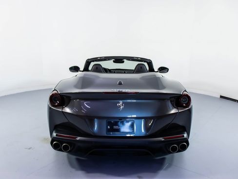 Certified 2019 Ferrari Portofino image 7