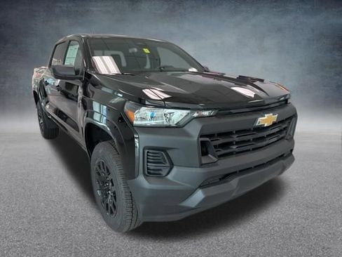 New 2026 Chevrolet Colorado W/T w/ WT Custom Package AWD/4WD image 4