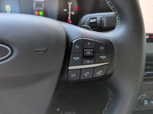 Used 2025 Ford Maverick Lobo AWD/4WD image 23