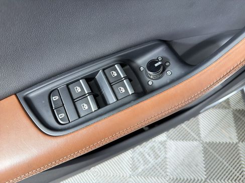 Used 2022 Audi Q8 Prestige w/ Prestige Package image 20