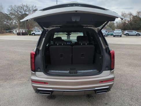 Certified 2023 Cadillac XT6 Premium Luxury image 27