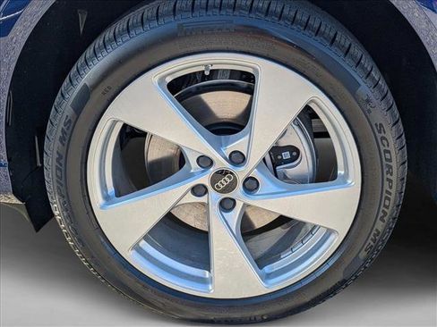 New 2025 Audi Q5 Premium Plus image 9