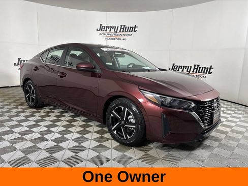 Used 2025 Nissan Sentra SV FWD image 4