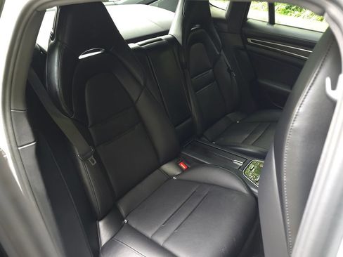 Used 2023 Porsche Panamera 4 Platinum Edition w/ Assistance Package AWD/4WD image 21