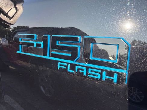 Used 2024 Ford F150 Lightning Flash AWD/4WD image 10