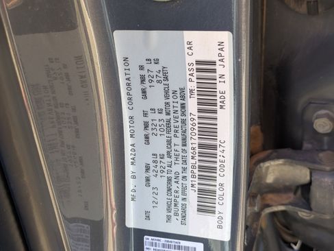 Used 2024 MAZDA MAZDA3 s image 32