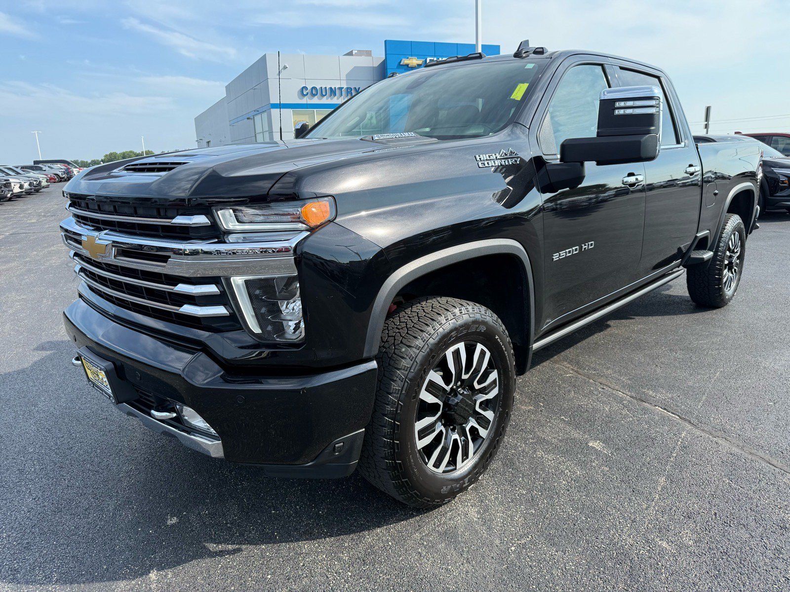 Used 2022 Chevrolet Silverado 2500 High Country w/ Z71 Off-Road Package AWD/4WD image 9