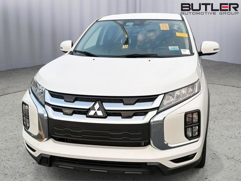Used 2021 Mitsubishi Outlander Sport SE FWD image 3