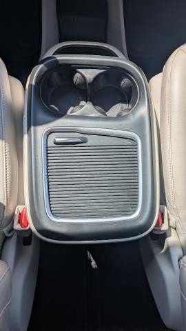 Used 2021 Chrysler Pacifica Touring-L AWD/4WD image 19