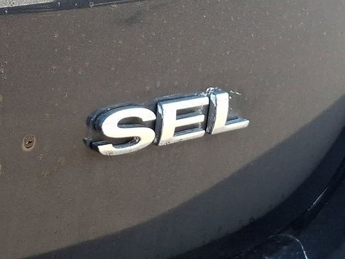 Used 2018 Ford Focus SEL w/ Cold Weather Package image 31