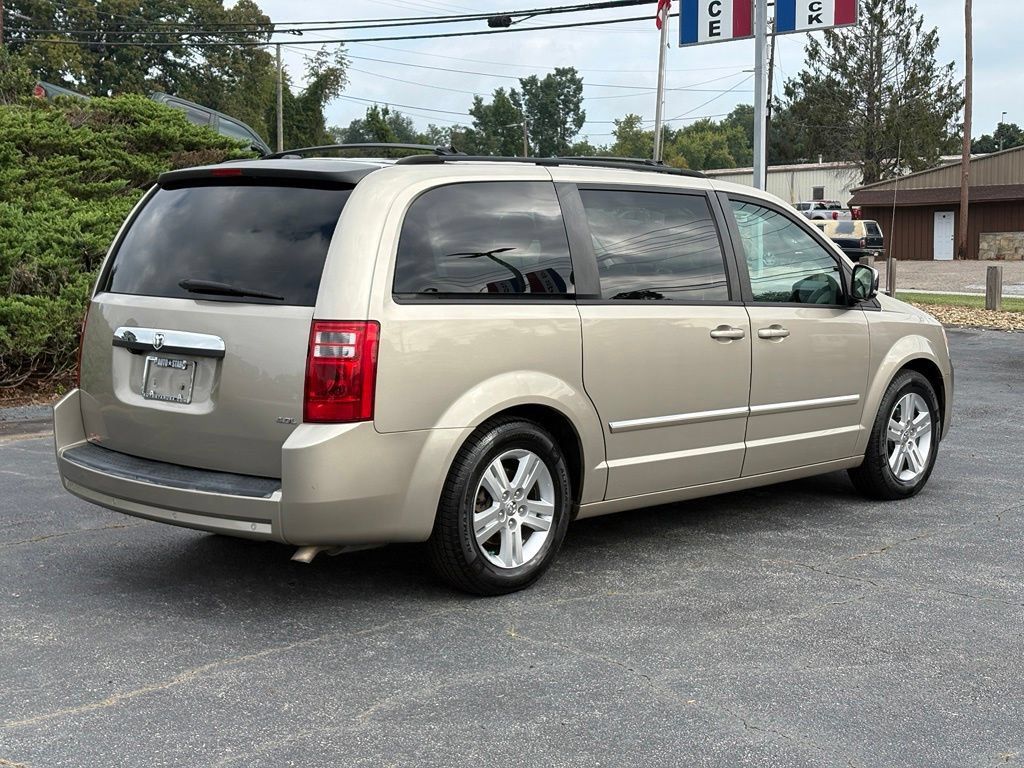 Used 2008 Dodge Grand Caravan SXT FWD image 3