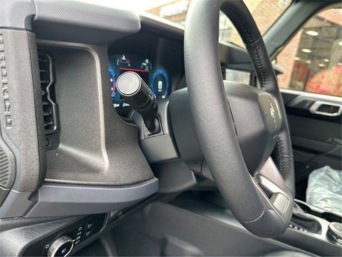 New 2025 Ford Bronco Badlands image 28